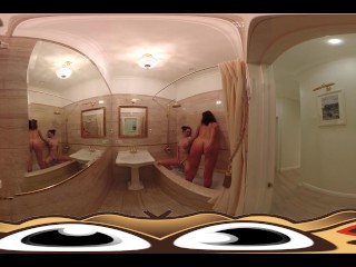 VR Porn Lesbian Girlfriend in the bath | Virtual Porn 360